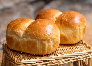 “焼きたてのパン”という名の幸福を味わって！「基本のパン」