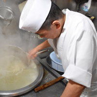 横沢 龍一シェフ