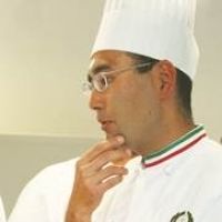 岡田 周太郎シェフ