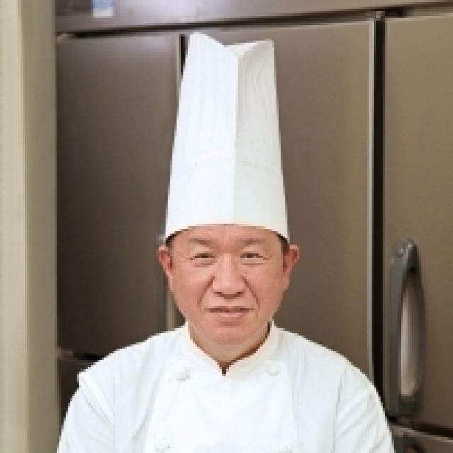 菱江 隆 シェフ - 炭火焼 鳥王 | シェフごはん