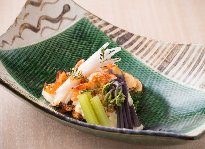 春野菜と桜海老の蕗味噌マヨネーズ焼