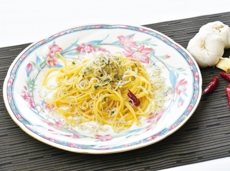 新鮮岸和田しらすのペペロンチーノ