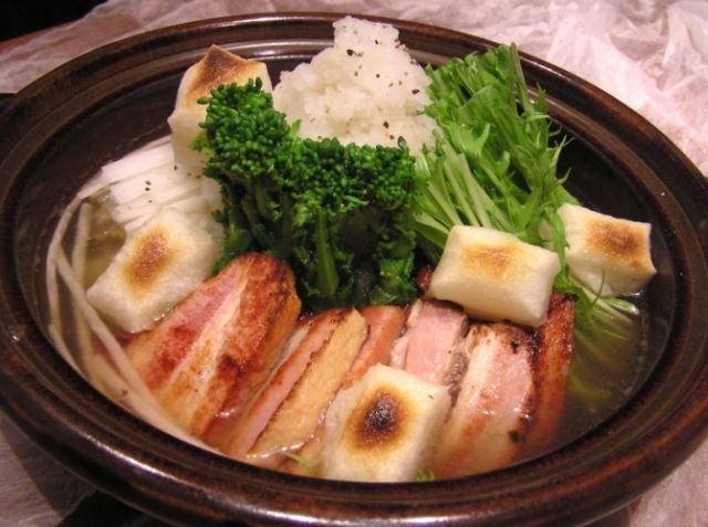 焼き餅とベーコンのみぞれ鍋 中村 哲也シェフのレシピ シェフごはん