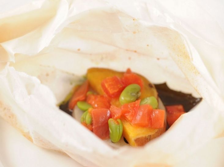 伝統野菜のカルトッチョ（紙包み焼き）