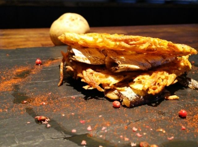 新じゃがガレットのオイルサーディンサンド 林 和孝シェフのレシピ シェフごはん