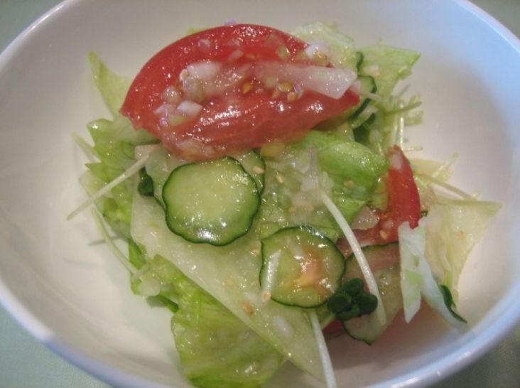 葱油沙拉(葱で和えた野菜サラダ)