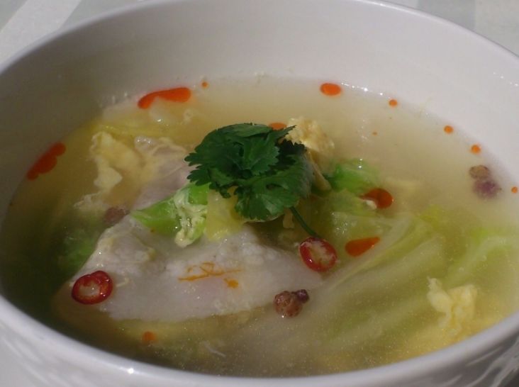 四川風泡菜と豚バラ肉の卵とじスープ