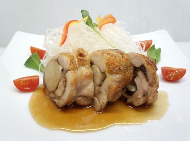 水郷どりとエリンギ茸のチキンロール さっぱり和風ソース 嶋倉 秀一シェフのレシピ シェフごはん