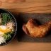 骨付き鶏もも肉の唐揚げ　温玉のつけだれで