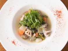 鰯とゴロゴロ野菜のブルターニュ風スープ