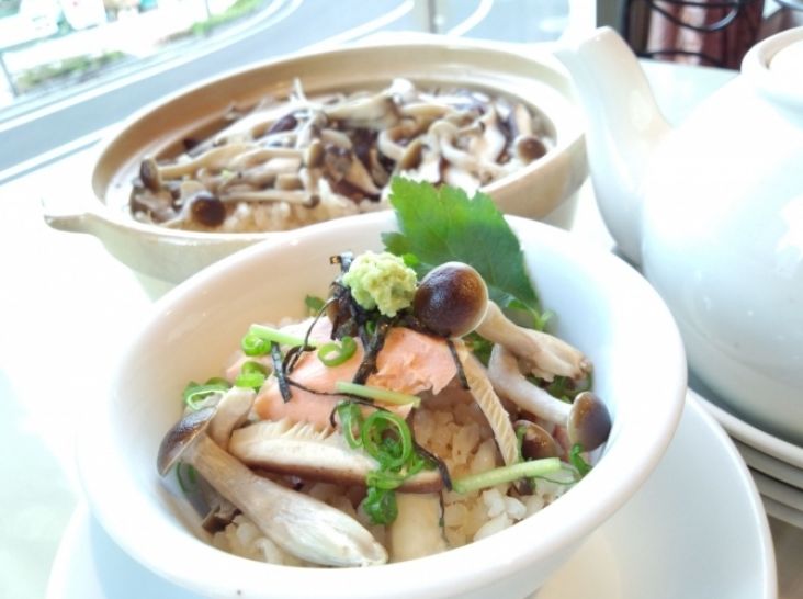 キノコと秋鮭のひつまぶし風　～驚きの調理法！15分炊き～