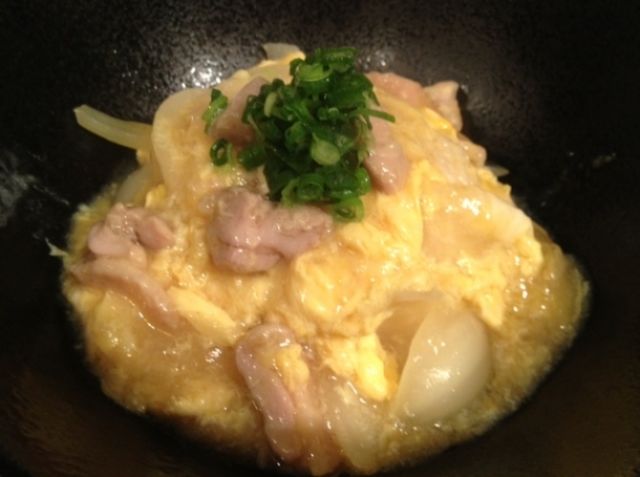 とろみのかかった即席中華風親子丼「塩味！」