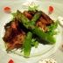 贅沢「熟成肉」の洋風鶏がらソースかけ