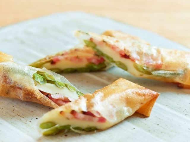 ヒラタケとグリュイエールチーズのオムレツ レシピ・作り方